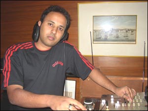 DJ Shekhar