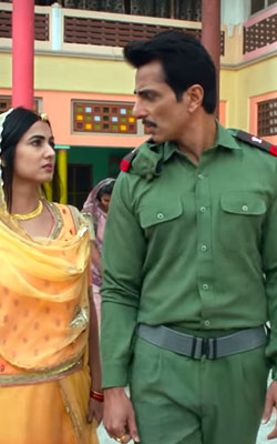 Paltan (hindi) - show timings, theatres list