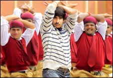 Mirapakaya (telugu) - cast, music, director, release date