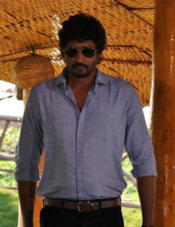Aa Mugguru (telugu) - show timings, theatres list