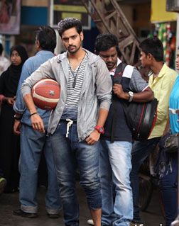 Chakiligintha (telugu) - cast, music, director, release date