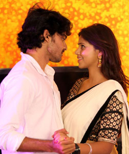 Iddaram (telugu) - show timings, theatres list